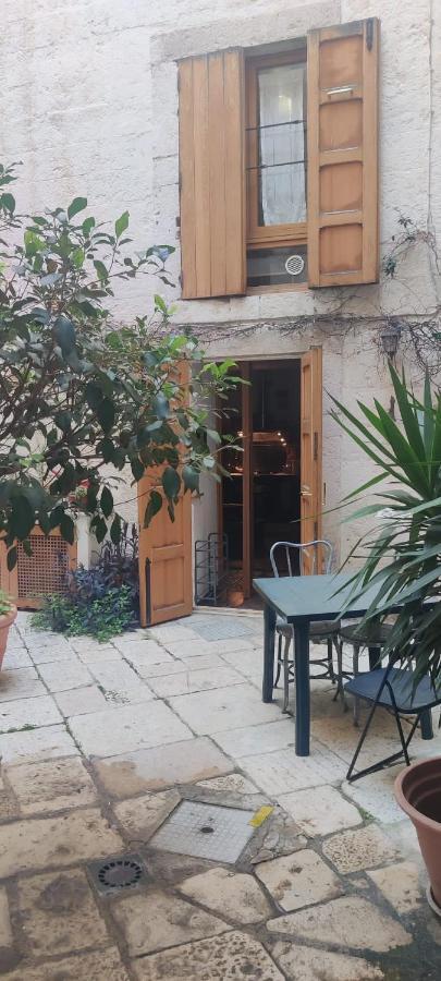 Traditional Apartment In Old City Bari Extérieur photo